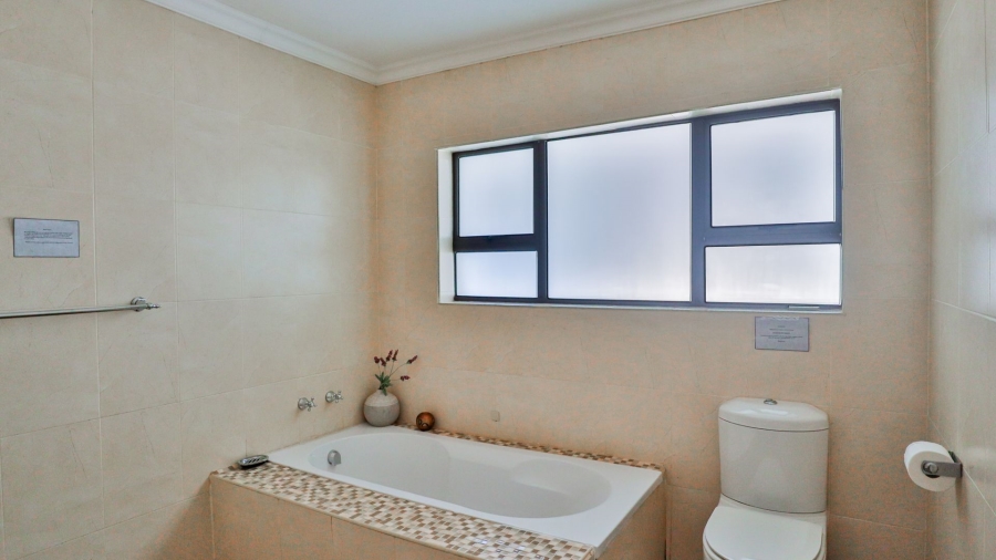 10 Bedroom Property for Sale in Kosmos North West